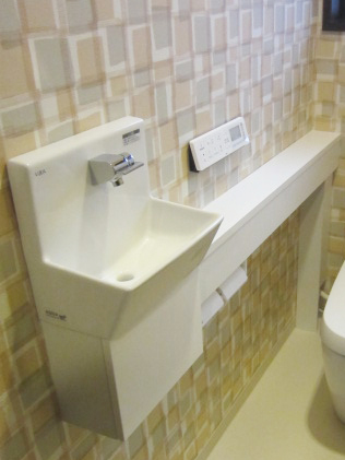 サティスGタイプリトイレ手洗いカウンター付きにお取替え